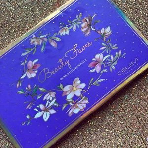 NEW: Celavi Eye Shadow Pallet